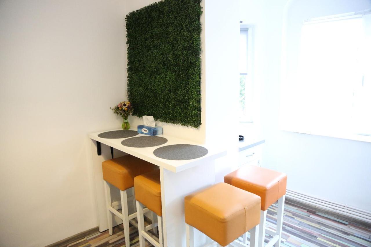 Croma Holiday Petrosani Apartment Exterior photo